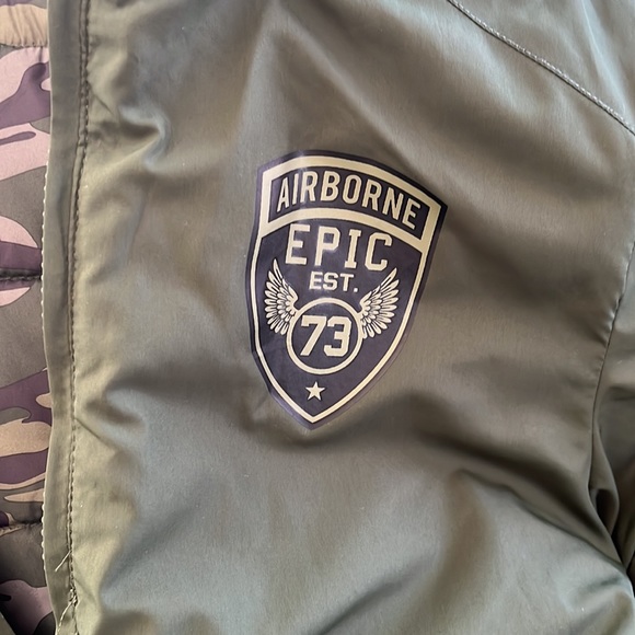 Like New Boys Puffer/Bomber Reversible Coat Size 12 - Picture 2 of 4